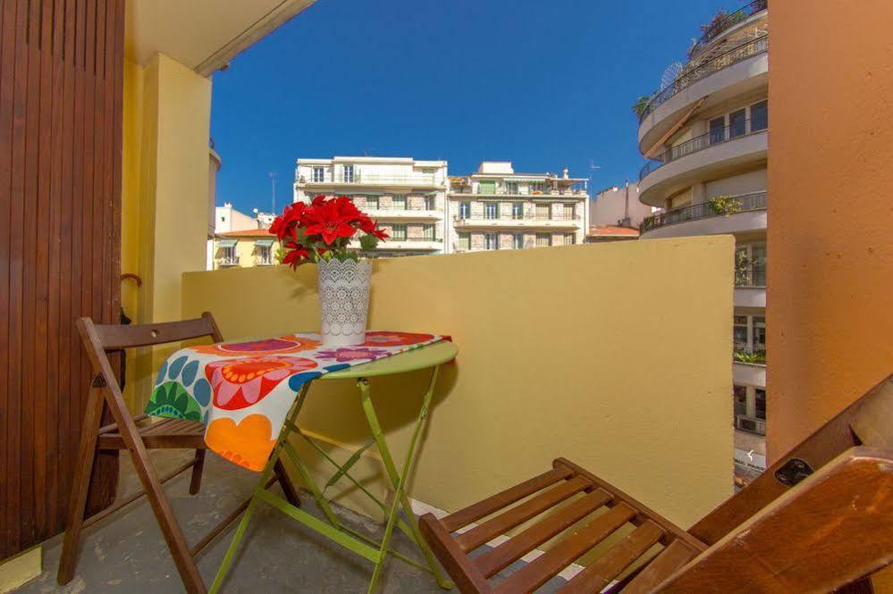 Blue Lagon Five Stars Holiday House Nice Buitenkant foto
