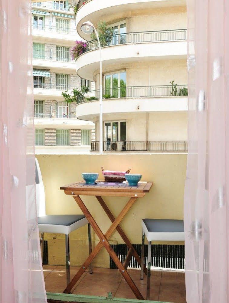 Blue Lagon Five Stars Holiday House Nice Buitenkant foto